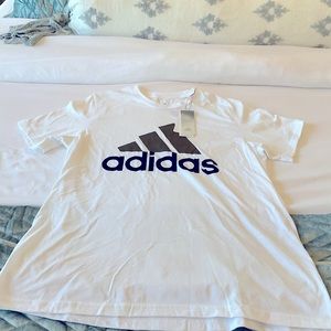 BNWT Adidas Logo t-shirt